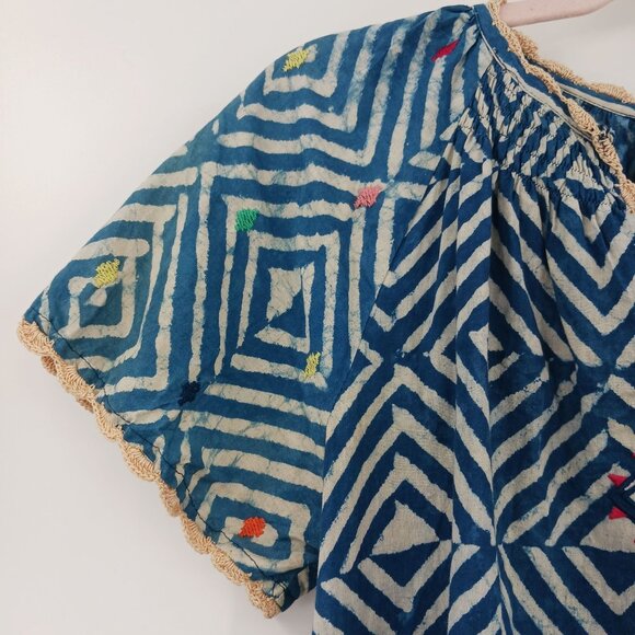 THML Borrow Your Heart Embroidered Short Sleeve Top Size Small NWT - Picture 3 of 10